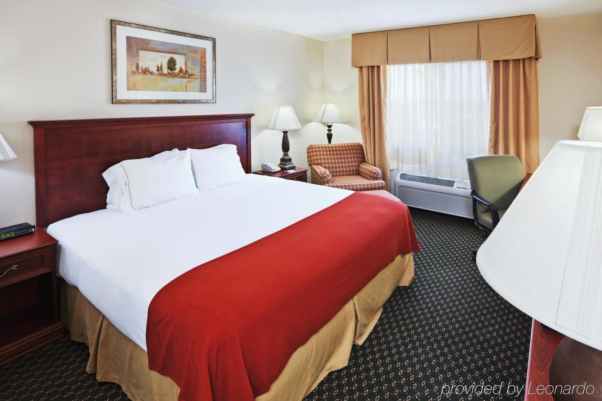 Comfort South - Woodland Hills 2*
