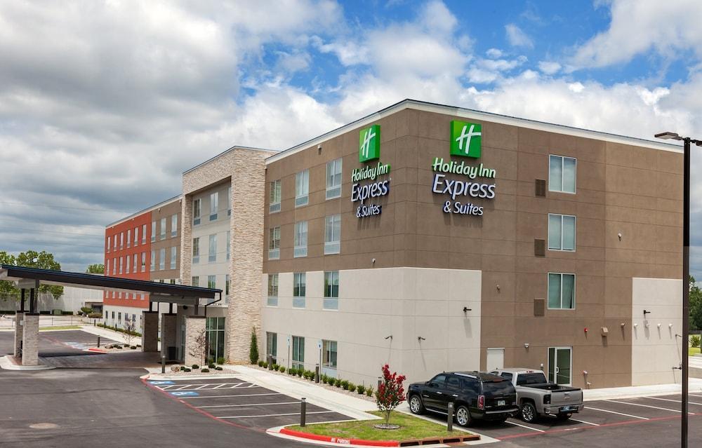 Comfort South - Woodland Hills Inn Tulsa