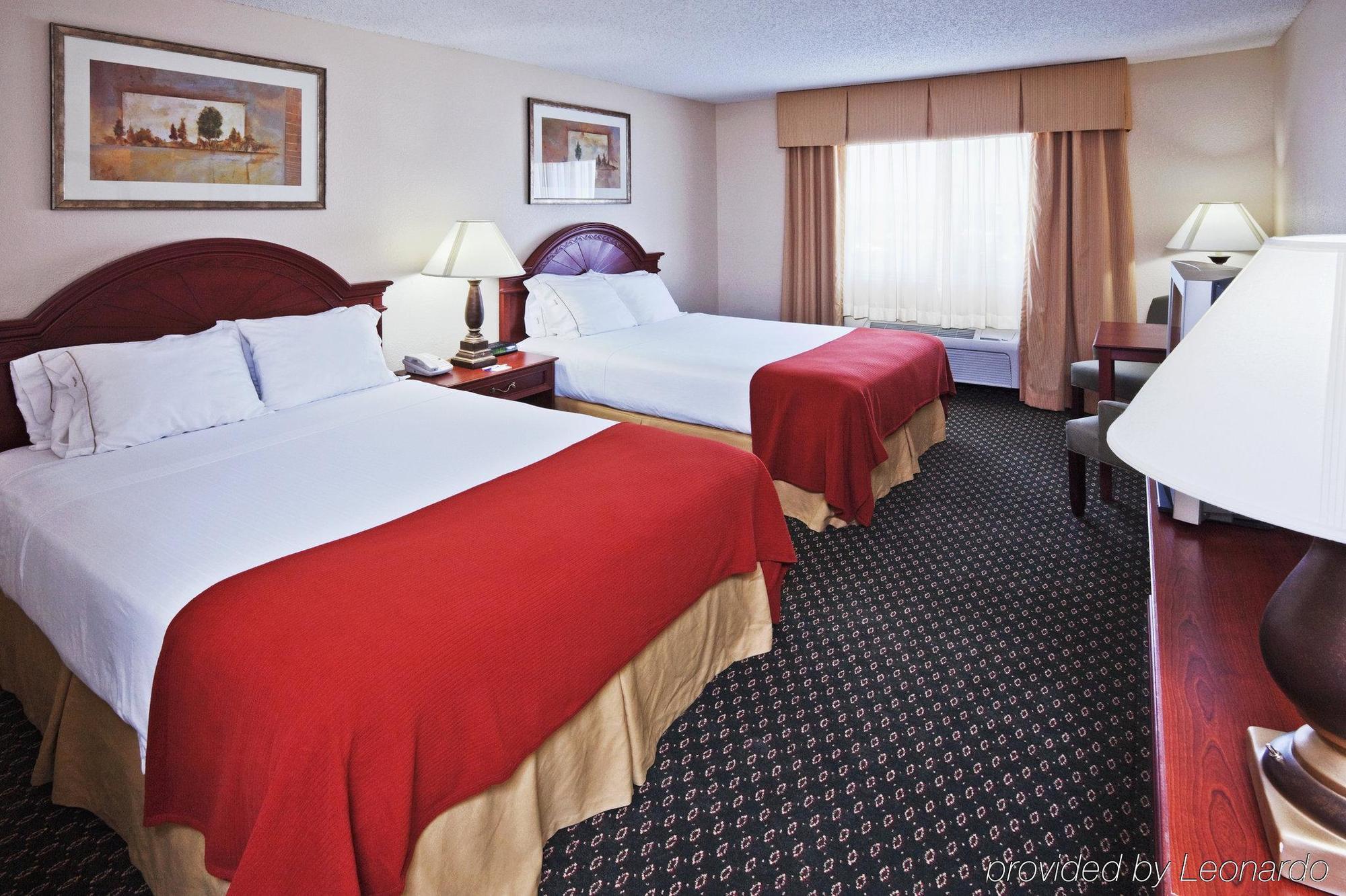 Inn Comfort South - Woodland Hills 2*