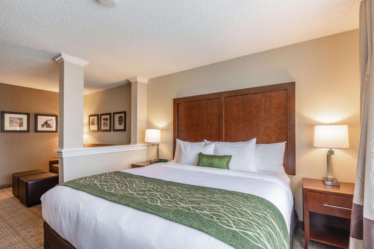 Inn Comfort South - Woodland Hills 2*